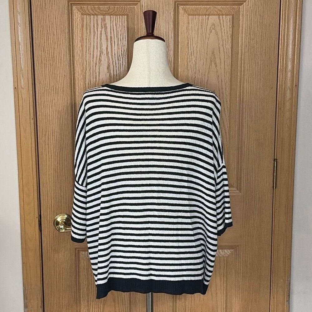 Eileen Fisher Organic Linen Striped Boxy Sweater Top M Black White Round Neck Ov - Picture 4 of 6